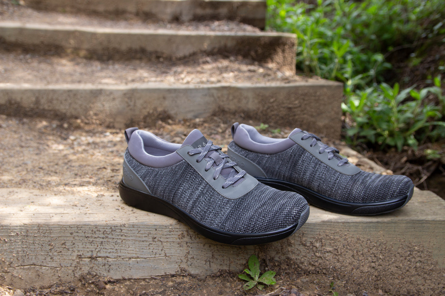 Quantum - Mens- Charcoal (Sample Sale)