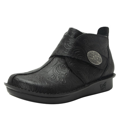 Caiti - Night N'Gale (SAMPLE SALE)