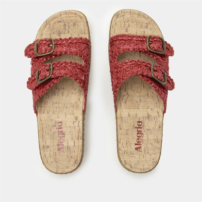 Oona - Red