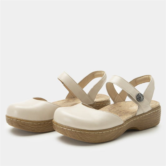 Opal - Oat (Sample Sale)