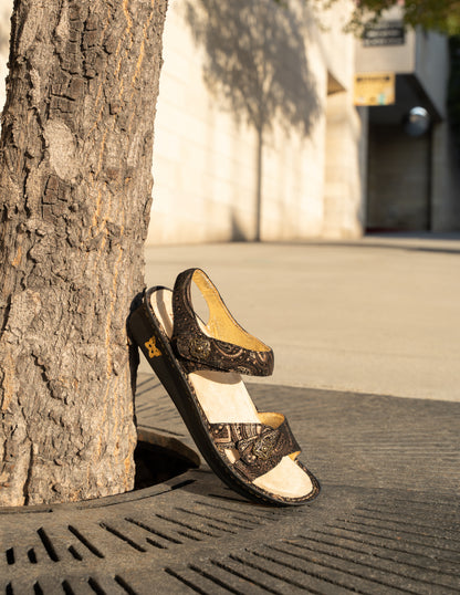 Vienna Sandals - Swirling Bronze