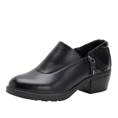 Wynne - Black (Sample Sale)