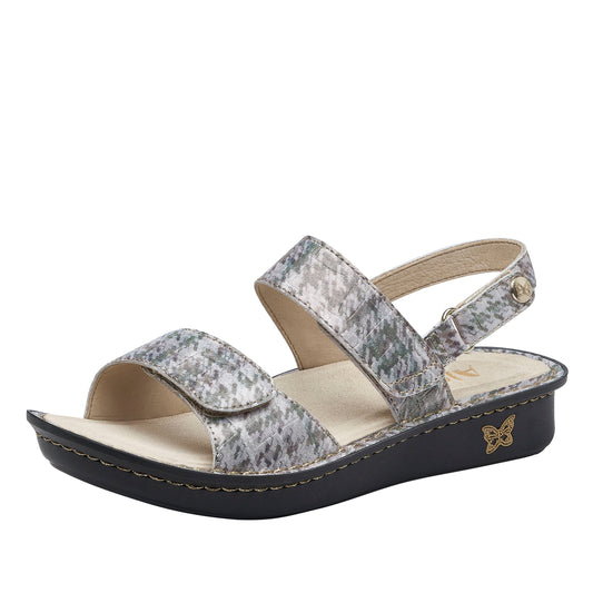 Verona - Sassy Earth (Sample Sale)